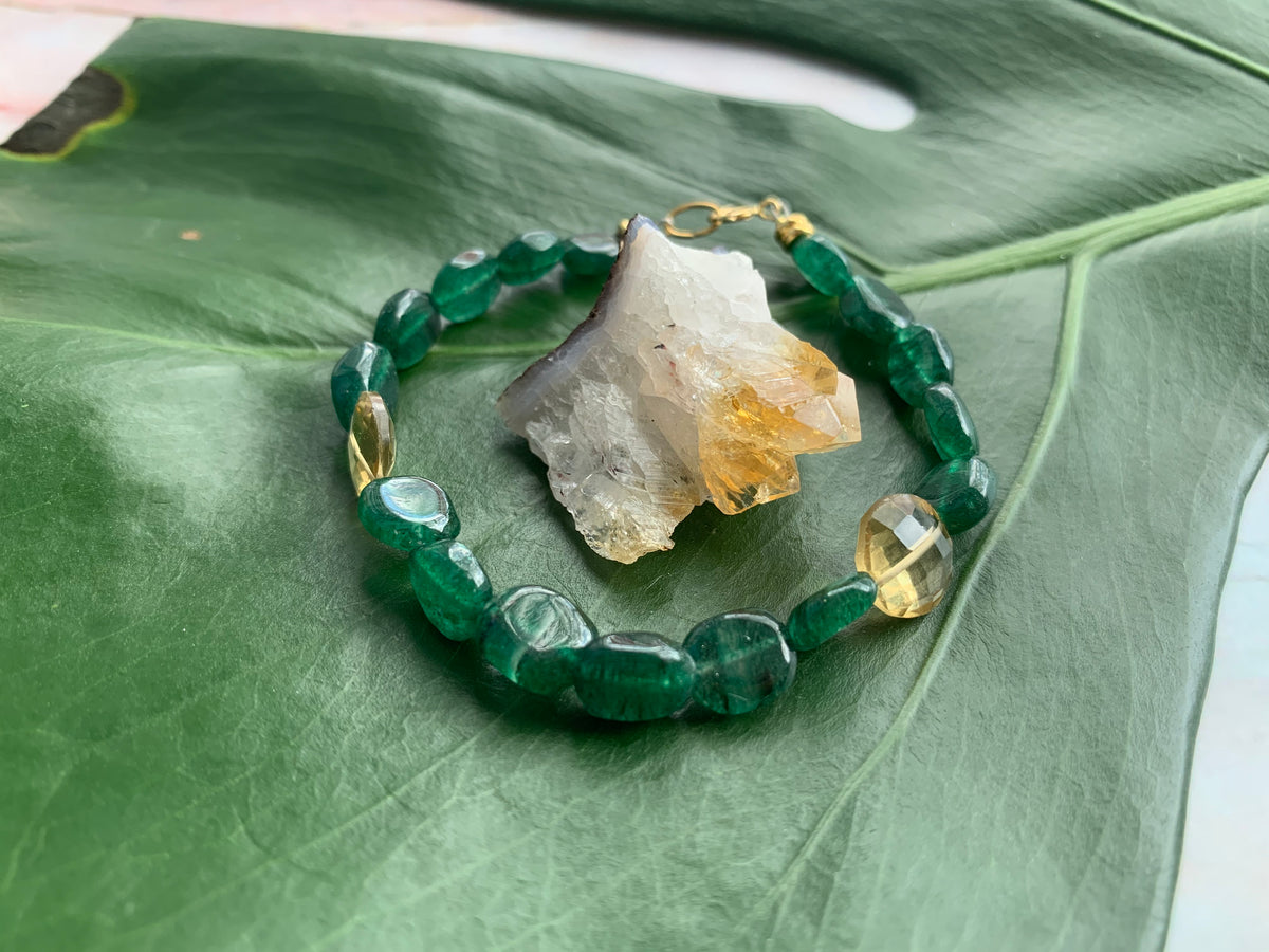 Old material jade green cherry blossom agate green strawberry crystal  ancient glass bead bracelet - Shop polkadotsandmoonbeams Bracelets - Pinkoi